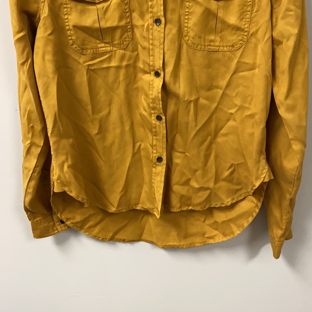 Universal Thread Women's Button Down Top, Size S - image 4